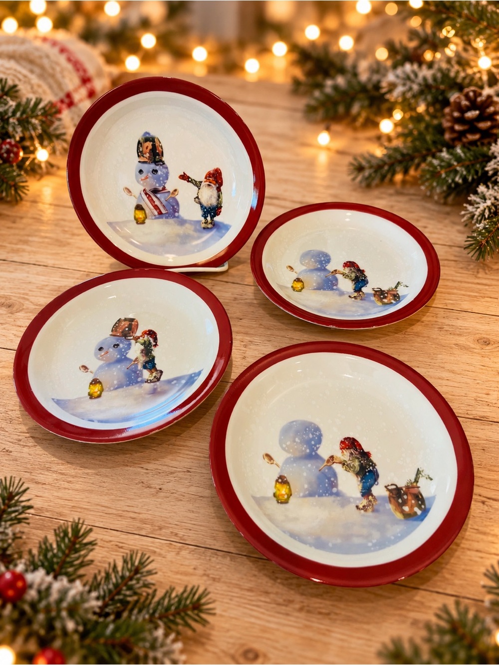 Williams Sonoma Nordic Elf Plates Set of 4 Christmas Snowman Dessert Appetizer